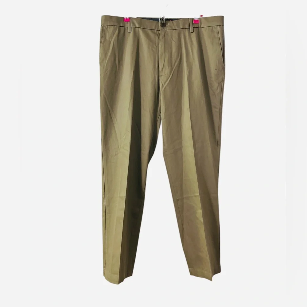 Dockers Signature Iron Free Khaki Straight Fit Stain Defender Pants Size 38x30